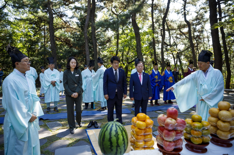 _KW_5742 복사.jpg